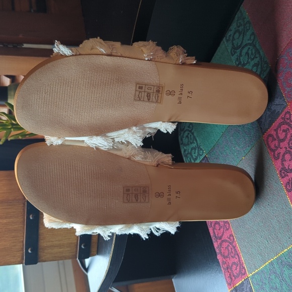 Bill Blass Megan slip on sandals white fringe Boho Women's 7.5 leather NEW NWB - Picture 3 of 9